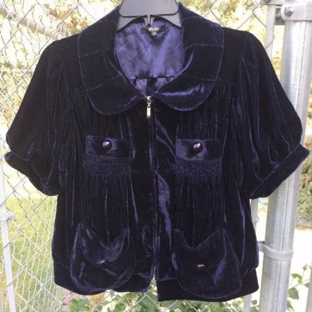 (Z43) Blue s/s zippered velvet jacket PIXIE medium